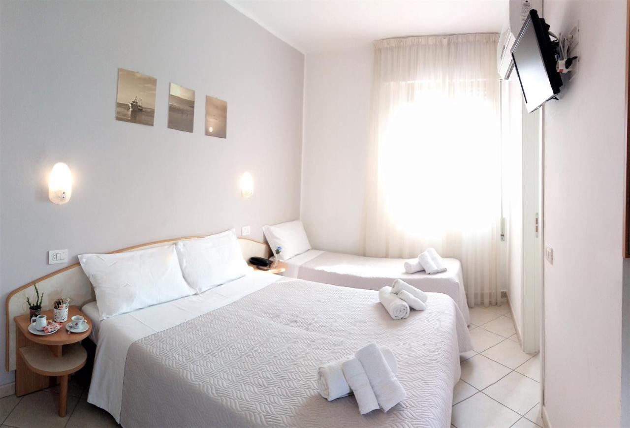 Hotel Prestige 리미니 외부 사진